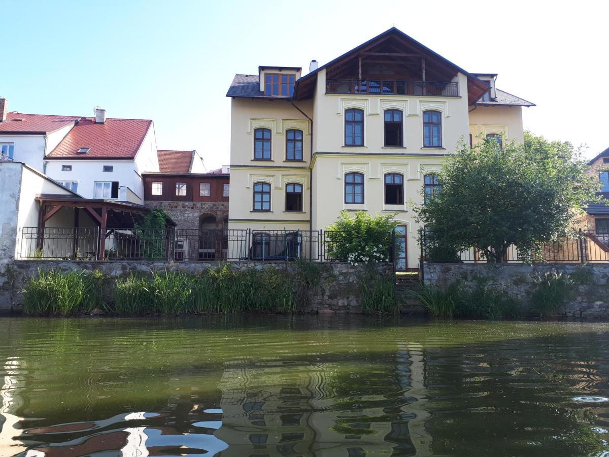 Apartmány Šetkova vila Jindřichŭv Hradec Esterno foto